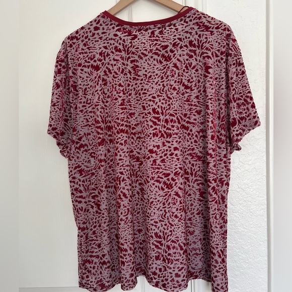 We The Free by Free People Teddy Velvet Tee | maroon | L - Picture 4 of 11